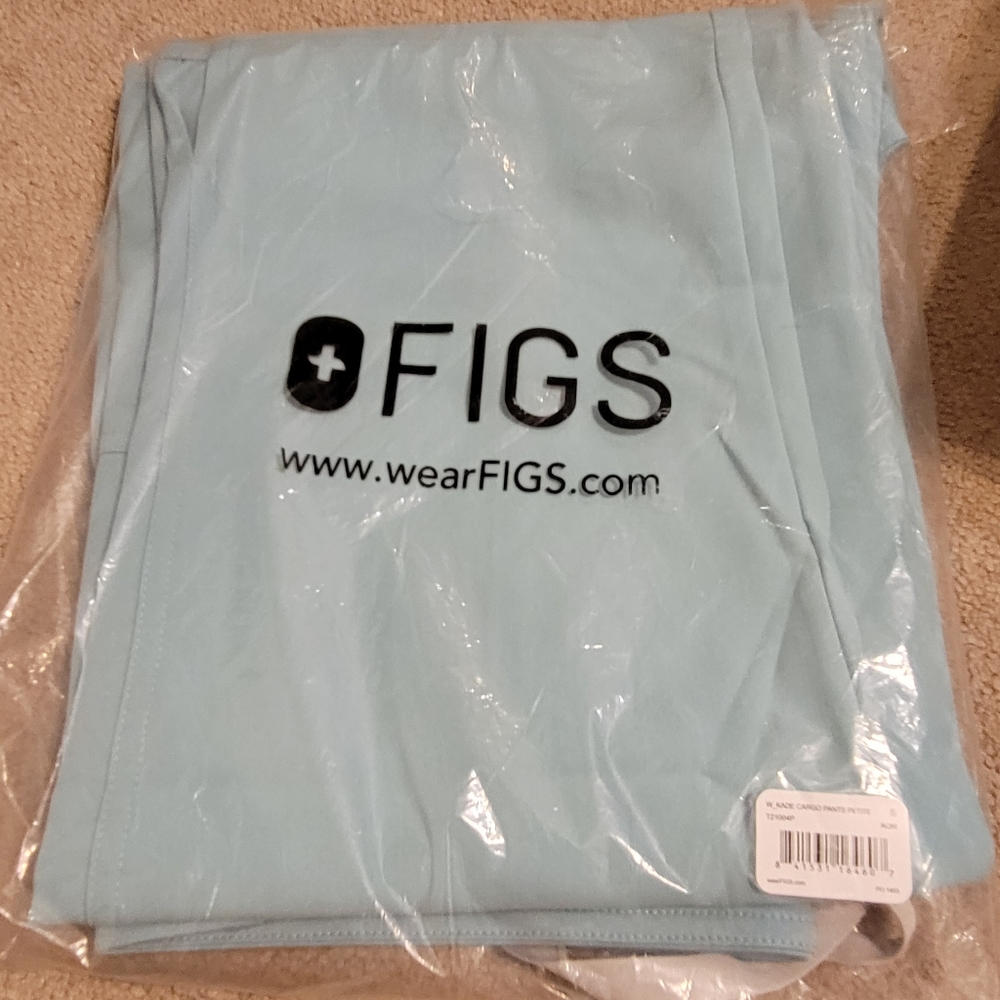 Figs Seaglass / fresh aqua Kade Cargo Scrub Pant - Small Petite